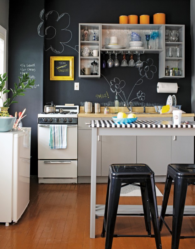 Room Decor Ideas: Small Kitchen Solutions